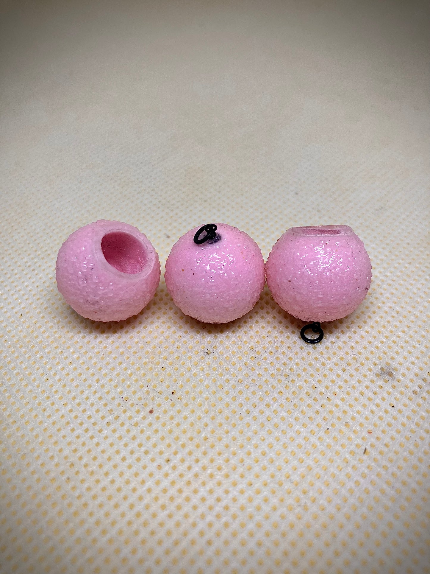 3x Washed out pink popups with hook ring swivel