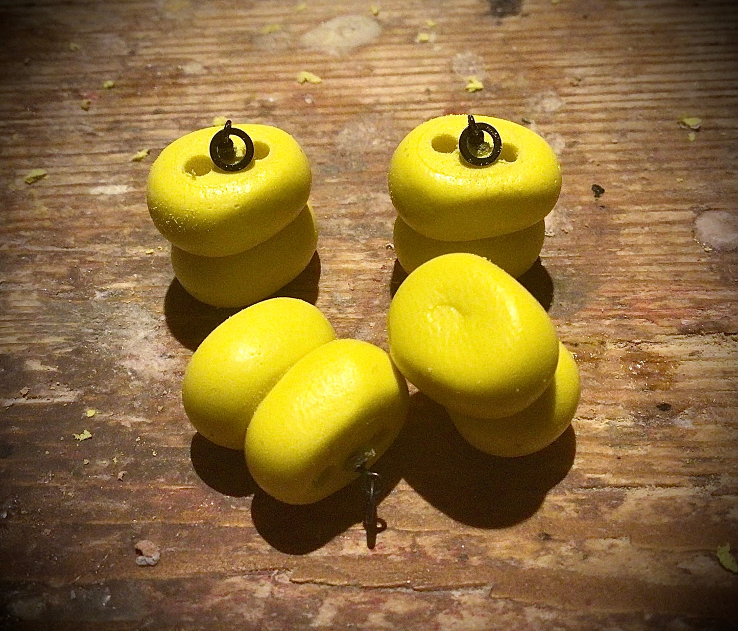 3x Double chunky epoxy corns with ring swivel.