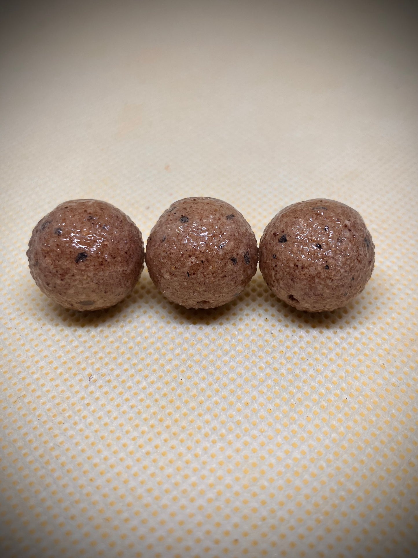 Washed out Baitworks Creamino/Royal marine, will match both. (will also match other washed out baits)
