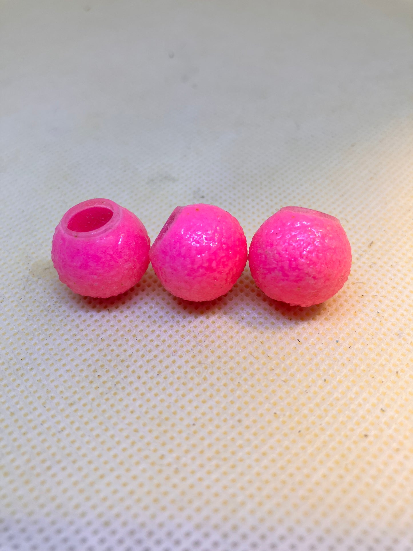 Deep pink fluro x3 on hook ring swivels