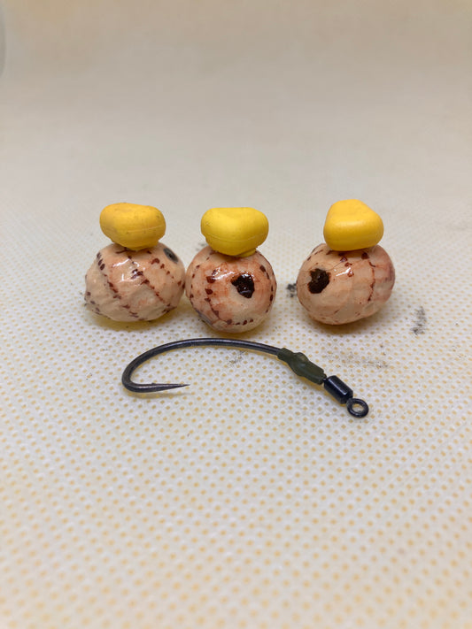 3x corn tipped tiger nuts 14/15mm on hook ring swivels. *read description*