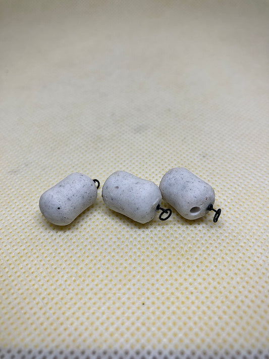 10x15 speckled white solid barrel wafters on hook ring swivels x3