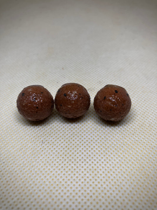 3x Brown/Red fishmeal type with hook ring swivel( good match for baitworks Atlantic heat)